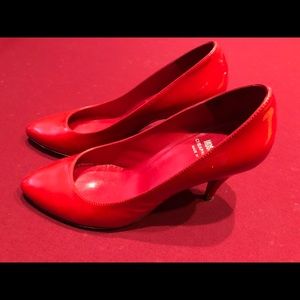 Moschino Red Leather Pumps Size 6 RARE MINT